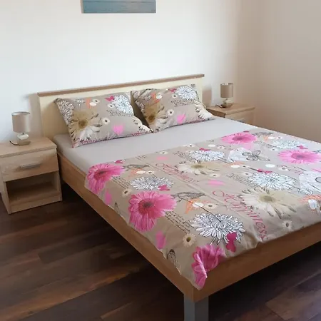 Appartement Karlo *